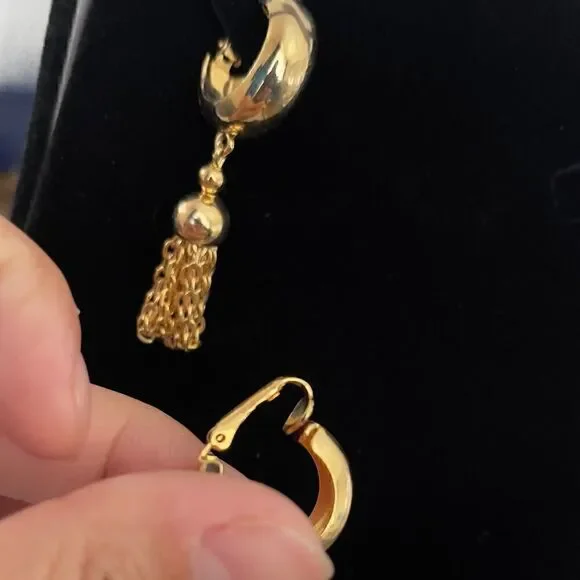 Gold tone vintage choker necklace and clip on earring set